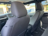 禁煙車です。 喫煙車は全体的なニオイはもちろん、天井など車内のヤニ汚れが目立ちますが、禁煙車ですからその様なダメージはありません。