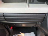 ☆車の保険は買ったところで加入するのがベストです。保険に関しても大手保険代理店をしておりますので安心してお任せください。不慮の事故の際も自社鈑金工場と連携して修理を進めてまいります☆
