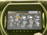 多彩なメディアに対応し、お好みの音楽や映像を手軽に楽しめます。スマートフォンとの連携も可能です。