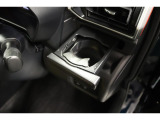 運転席カップホルダーです。