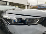 また、BMW正規認定中古車は、エマージェンシーサービスが自動付帯。24時間365日、皆様のカーライフをサポート致します。確かな安心のうえで、「駆けぬける歓び」をご堪能ください。