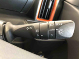 ☆オートライト機能☆車外の明るさに応じて自動的でヘッドランプを点灯および消灯します。夕暮れ時やトンネルなどで便利です!