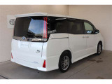 安心のトヨタの中古車は、ご購入後も安心のトヨタロングラン保証付き。別途有償にて選べる延長保証(+1年、+2年)もお選び頂けます。