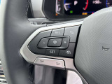 アダプティブクルーズコントロール&rdquo;ACC&rdquo;(全車速追従機能付)搭載。あらかじめ設定されたスピードを上限に自動で加減速を行い、一定の間隔を維持することで、長距離走行などでのドライバーの負担を低減させます。