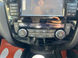 【オートエアコン】一度お好みの温度に設定すれば、車内の温度を検知し風量や温度を自動で調整。快適な車内空間には必須の装備です!