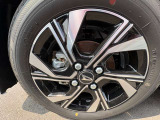 ☆お車についた傷やヘコミ、事故の修理もハヤシにお任せください。自社鈑金工場で修理ができますの安心です☆