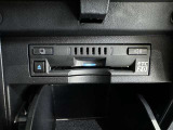 ETC車載器付きです。高速道路の料金所もスムーズに通過できます。