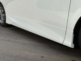 気高い品格と色気を保ちながら、KUHLらしいスポーティさを融合した次世代デザインを採用。ノーマル車高&ホイールにもマッチする、誰でも気軽にカスタマイズを楽しめるパーツ分割式のエアロキットです!!