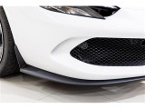 サスペンションリフターにより車高40mmアップ可能です。段差乗り越えの際には大変便利です。
