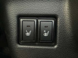運転しながら操作しやすいように各種ボタンが設置されています♪ストレスのない快適なドライブに必須です!