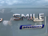 HYBRIDのエンブレムが付いていると、低燃費&環境性能の良さが外観から一目で伝わります