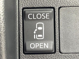 【パワースライドドア】スマートキーや運転席のスイッチでスライドドアの開閉が可能♪電動だから力を入れてドアを開ける必要が無く、小さいお子様でも、重い荷物を持っている時もラクに開け閉めできます♪