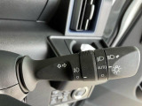 【オートハイビーム】自車の前方に先行車や対向車がいない場合、自動でハイビームに切り替わる便利なシステムです!