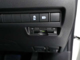 ETC車載器が搭載されているので、高速道路の乗り降りもノンストップで通過できます♪