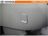 ショッピングフックにバック等の持ち手を掛けておけば、運転中に倒れたり落ちたりが気にならないので、運転に集中できますね!