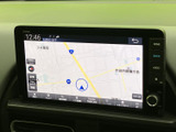 高機能なナビゲーションシステムとオーディオを搭載。目的地設定や音楽再生もスムーズに行え、快適なドライブをサポートします。