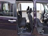 販売・ご納車は北海道から沖縄まで全国対応させて頂きます。県外のご自宅納車は陸送費がいくらかかるか等もすぐお調べ致しますのでご相談をお待ちしております。