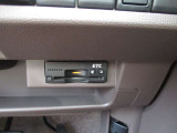 【ETC車載器】が装備されています。ETCカードを差し込むだけで高速道路の利用が可能です。