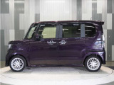 整備代金を車両本体価格に含んでおります。法定点検整備または定期点検を実施し、点検記録簿を発行致します。