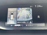 アラウンドビューモニターで前後左右の確認OK♪駐車も楽々です。