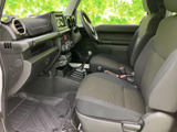 運転しやすい設計で、初心者の方でも安心です。視界も良好で、安全な運転をサポートします。快適で安全なドライビングを提供します。