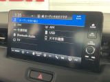 フルセグTV、Bluetoothオーディオ、ミュージックプレーヤー接続など多彩なオーディオ機能を搭載♪
