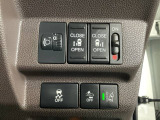 安全運転支援システム「Honda SENSING」、横滑りを制御しクルマを安定させるVSA機能を搭載。スライドドアは両側とも電動です。