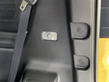 軽の看板が目印です!届出済 未使用車をお探しの方はこちらの看板を目印にお越しください。※似たような看板のお店がございますのでお間違えのないようご注意ください。