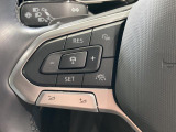 ◆クルーズコントロールにレーダーセンサーを組み合わせ、先行車を測定し設定されたスピードを上限に自動で加減速を行います。一定の車間距離を維持することで、長距離走行でのドライバーの疲労を低減させます。