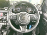 【純正革巻きステアリング】上質な革を使用することで、手にしっかり馴染みとても運転しやすいハンドルです♪