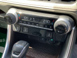 シートヒーター付きです。寒い日も快適なドライブが楽しめます♪