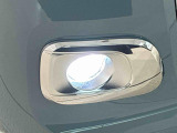 悪天候時に視界確保するLEDフォグランプが標準装備 !(^^)!