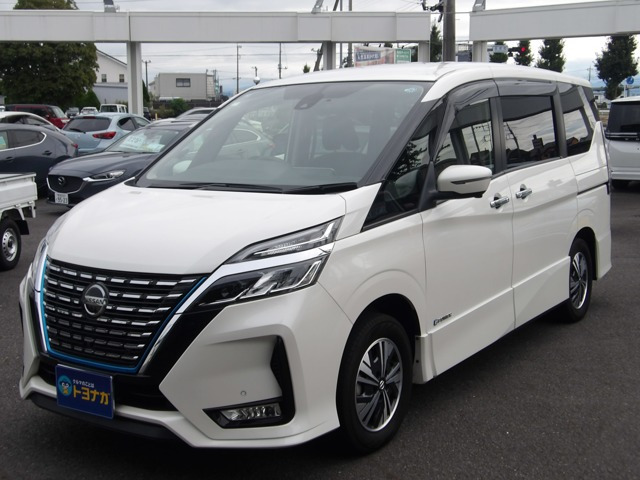 セレナ 1.2 e-POWER ハイウェイスターV ウス凹み 純正9インチナビ