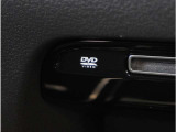 【DVD】DVD再生可能です。お好きな映画、ドラマ、アニメを車内でお楽しみください。