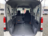 シートをたためばさらに大きな荷物も入ります☆お仕事のお荷物もしっかりし収納!!