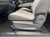 この度は、弊社中古車をご覧いただき誠にありがとうございます。お問い合わせの際は、弊社無料通話 TEL: 0078-6002-8073200008 までお電話くださいませ。たくさんのご連絡、お待ちしております。