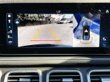 バックカメラが使用可能でございます。駐車が苦手な方も後方の映像を確認しながら後退する事が出来ますので安心できます。また、画像も鮮明でございますので物体の確認も容易に確認する事が出来ます。