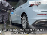 【久喜商品化センターのご紹介】高圧洗浄機で足回り・下回りと各部隙間を洗浄します。