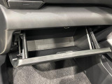 すぐに取り出せ、しまえる多彩な収納が付いてます
