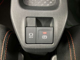 ダイハツディーラーでは「ダイハツ認定U-CAR」という基準を設け、車選びに詳しくないお客様でも「安心して選べる」をご提供しています。