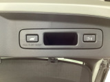 自動で開閉する「パワーテールゲート」予約クローズ機能が付いてます。