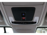 緊急通報ボタンが装備されています。ホンダコネクト対応。ご利用には、Honda Total Care プレミアムのご加入が必要です。