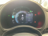 この度は、弊社中古車をご覧いただき誠にありがとうございます。お問い合わせの際は、弊社無料通話 TEL: 0078-6002-8073200008 までお電話くださいませ。たくさんのご連絡、お待ちしております。