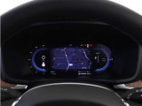 Google アシスタントを呼べば、友人や家族、会社の同僚への連絡や、車内環境の調整も思いのまま。ルート案内やエンターテイメント機能を利用する際も、ステアリングから手を離す必要はありません。