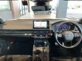 ■ 運転席まわりの装備 &rArr;