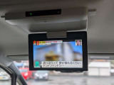 フリップダウンモニター付きで後ろの人も快適です!