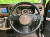 操作しやすいステアリングで、スムーズな運転操作を実現。快適なドライビングポジションをサポートします。