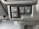 シートヒータースイッチ、使いやすい位置にUSB電源があります、運転席・助手席ともに快適です