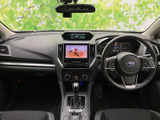 ドライバーズシートからの視界が広く、運転しやすい設計です。安全で快適な運転をサポートします。