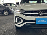 水平ラインを強調することで、VWらしいシンプルで機能的な印象と、ワイドで安定感のある佇まいを表現したデザイン。